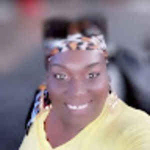 Meet your Posher, Edith